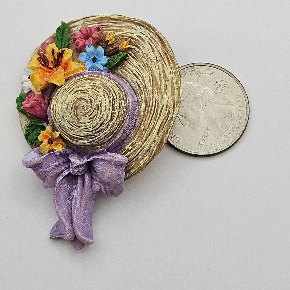 Vintage Style Resin Sun Hat Floral Lapel Pin Purple Bow Flower Garden Accessory